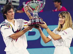 1993 - Perth Hopman Cup